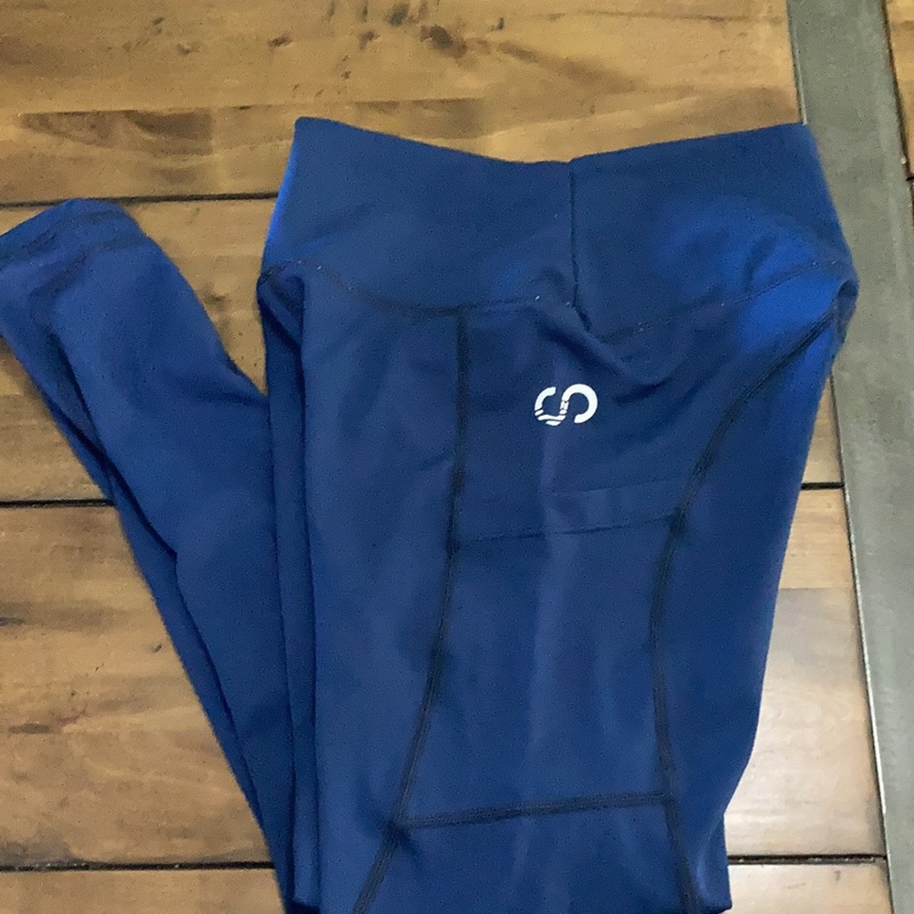 Active wear leggings - Picture 3 of 4